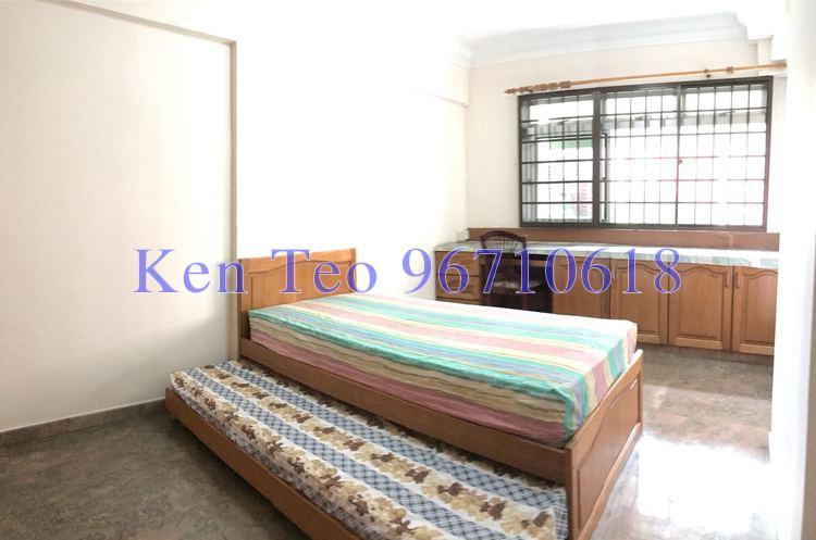 Blk 582 Pasir Ris Street 53 (Pasir Ris), HDB Executive #165577872